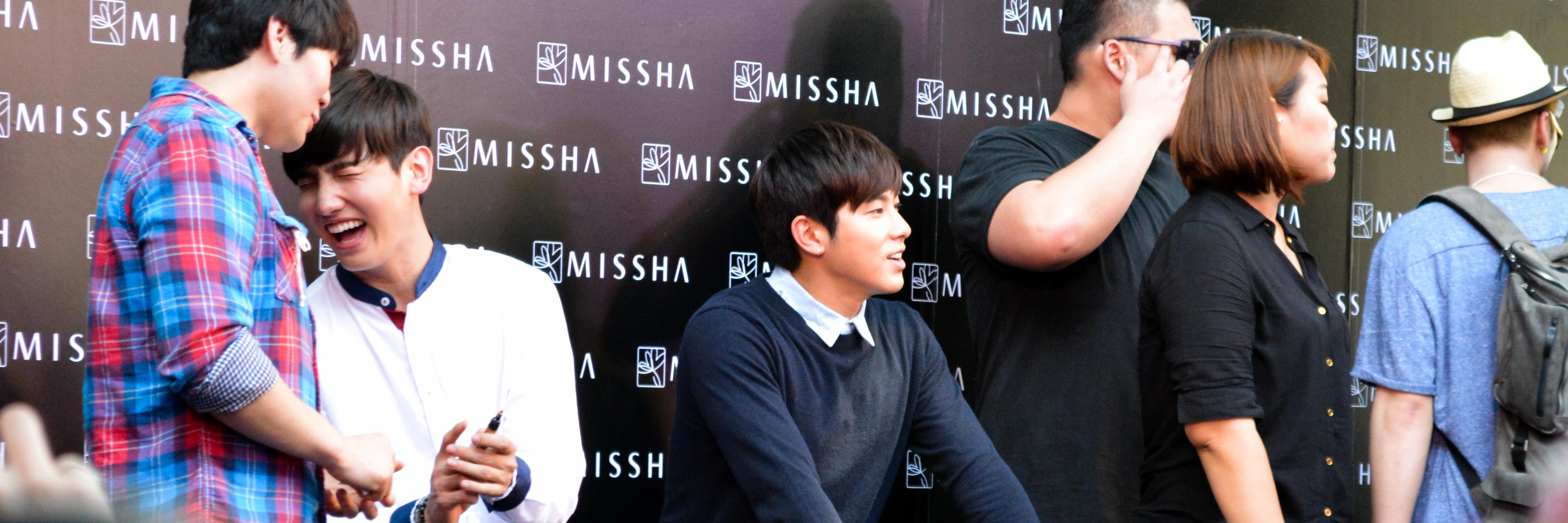 MIN_reen's profile banner image