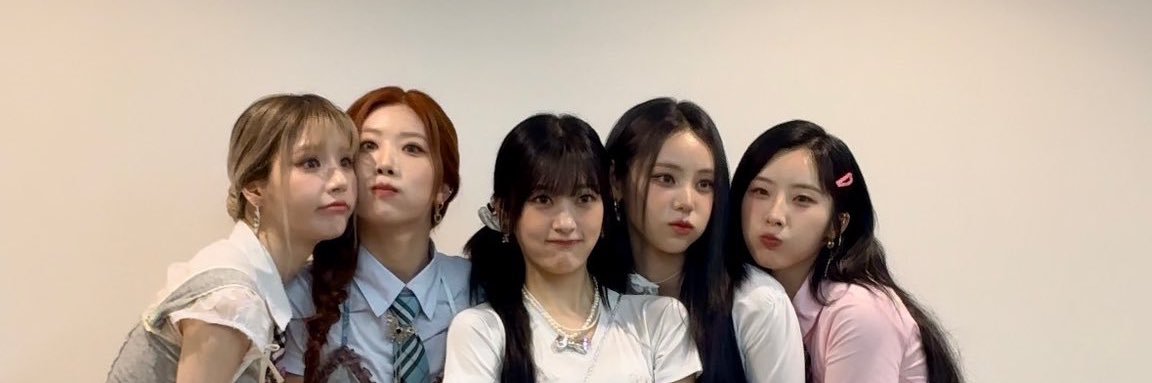 notiwis's profile banner image