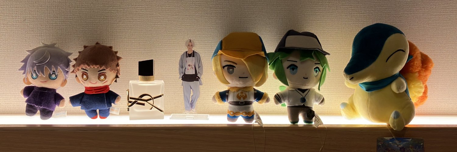 y_____1003's profile banner image