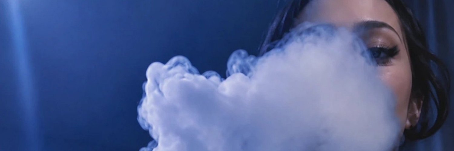googlezzzzz66's profile banner image