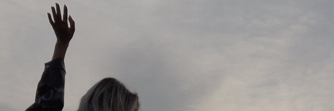 AnnaTinssss's profile banner image