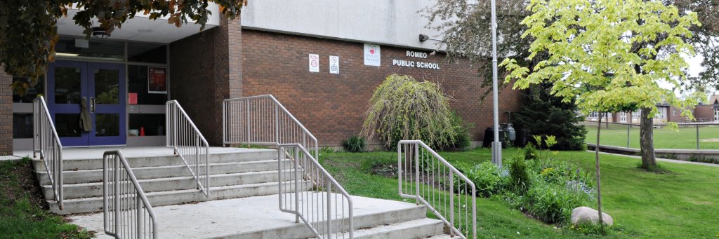 Romeo Public School banner