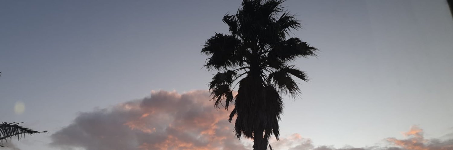 moonmak26's profile banner image