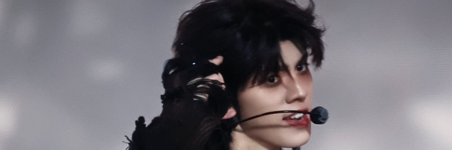Rcomet0814's profile banner image