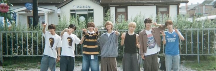 starryminjae's profile banner image