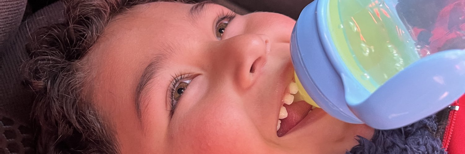Ainelen96's profile banner image