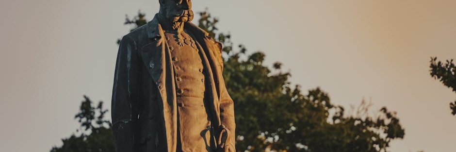 ShareeZipanbuc's profile banner image