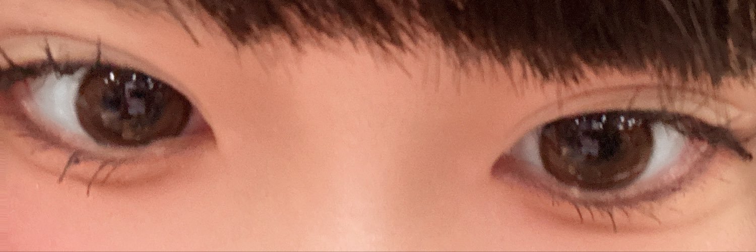 eeee_Lily's profile banner image