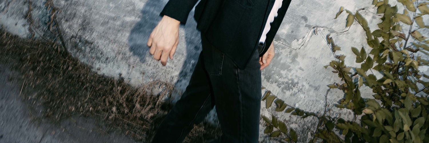 The Last Royals banner