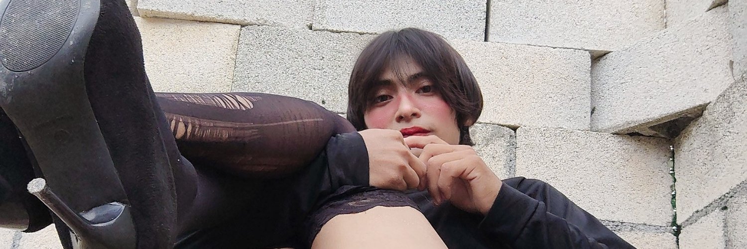 EstefanyM07's profile banner image