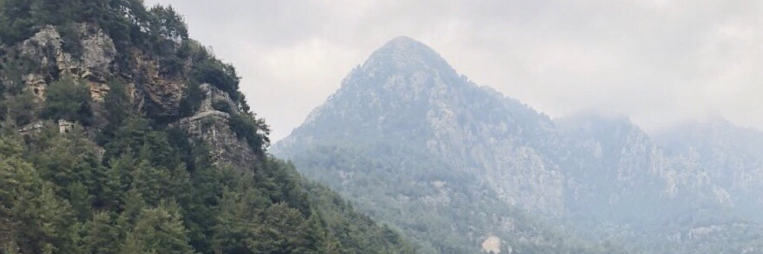 acielawada's profile banner image