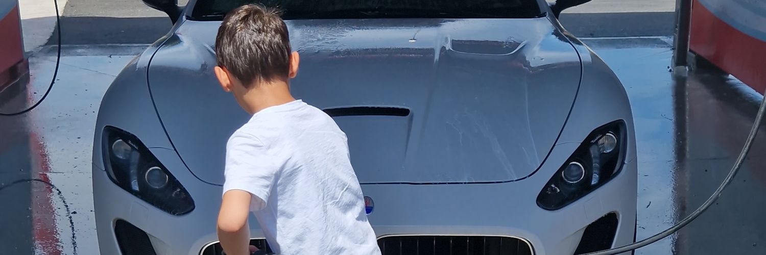 vmichailidis's profile banner image
