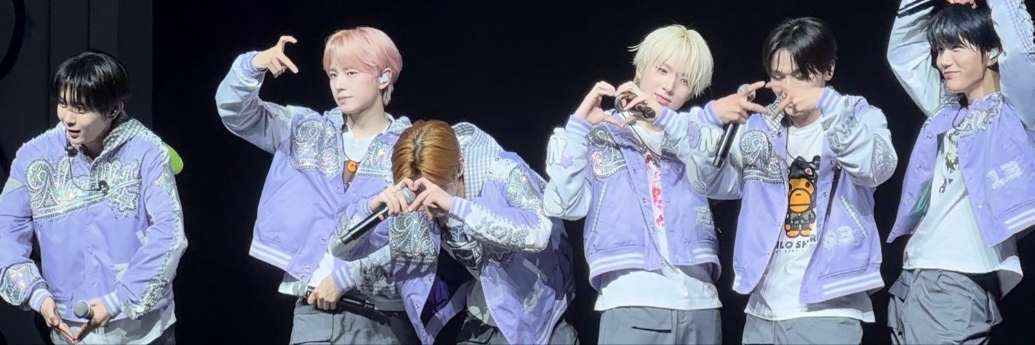 lov2_21_'s profile banner image