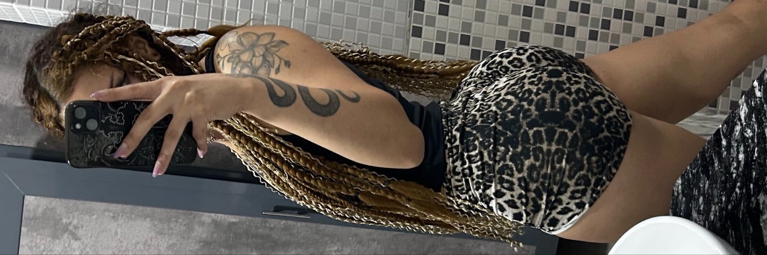 urthickbaddie's profile banner image