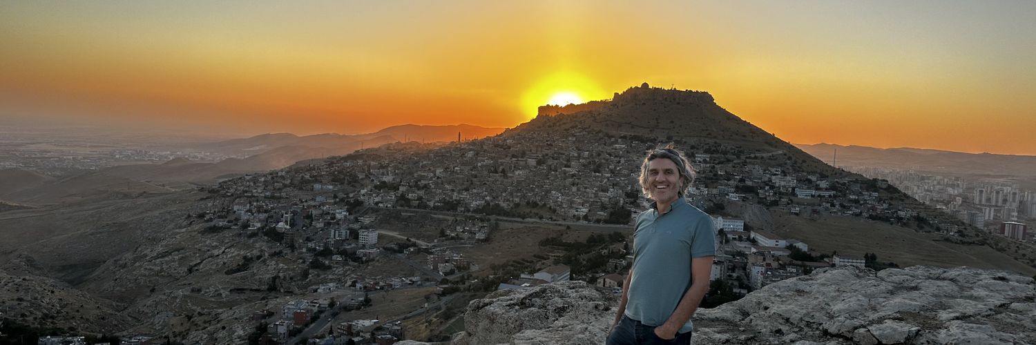 mahmutmecin's profile banner image