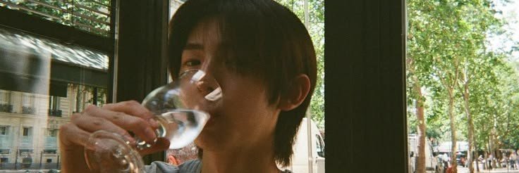shoulderkimjju's profile banner image