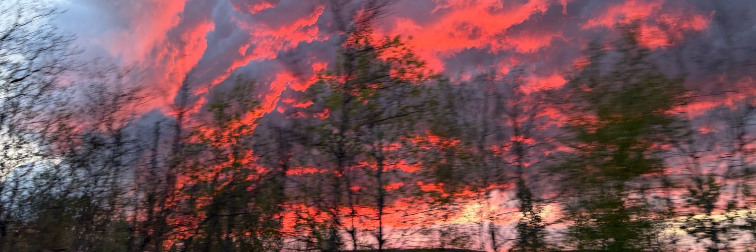 peachyhazee's profile banner image