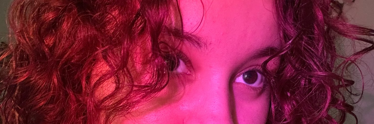 onlymiika's profile banner image