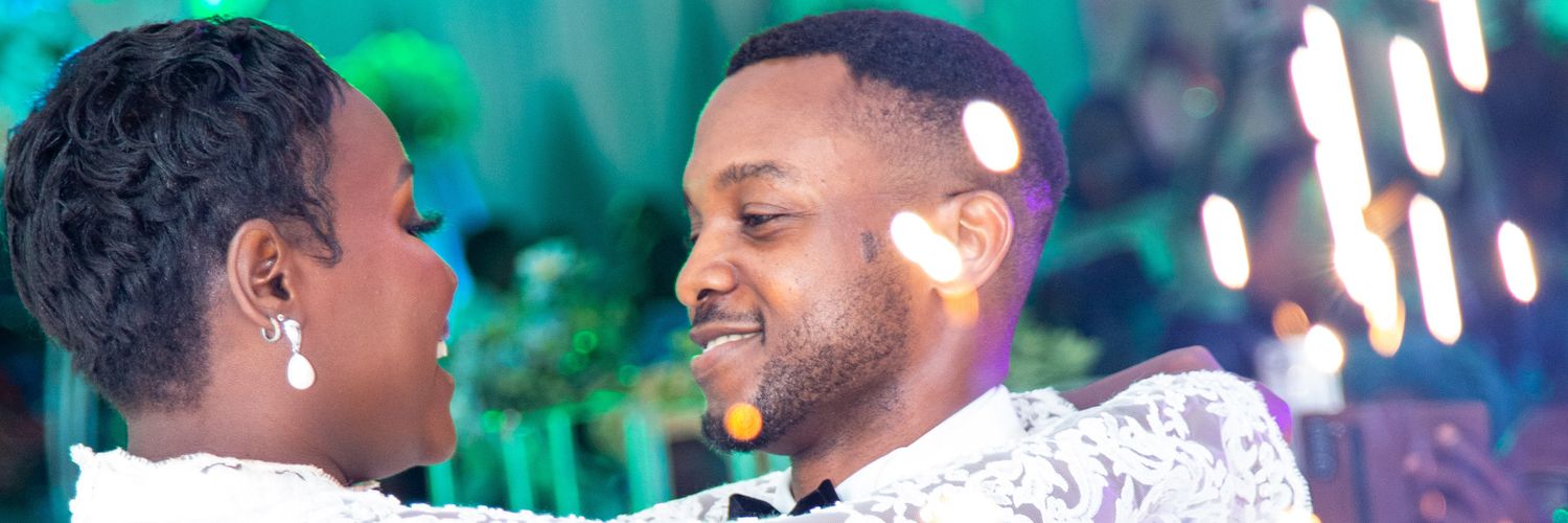ehveetah's profile banner image