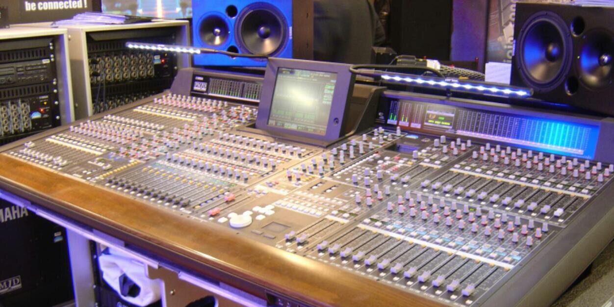 yukebassist's profile banner image