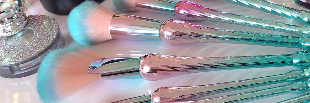 pinkcrystal18's profile banner image