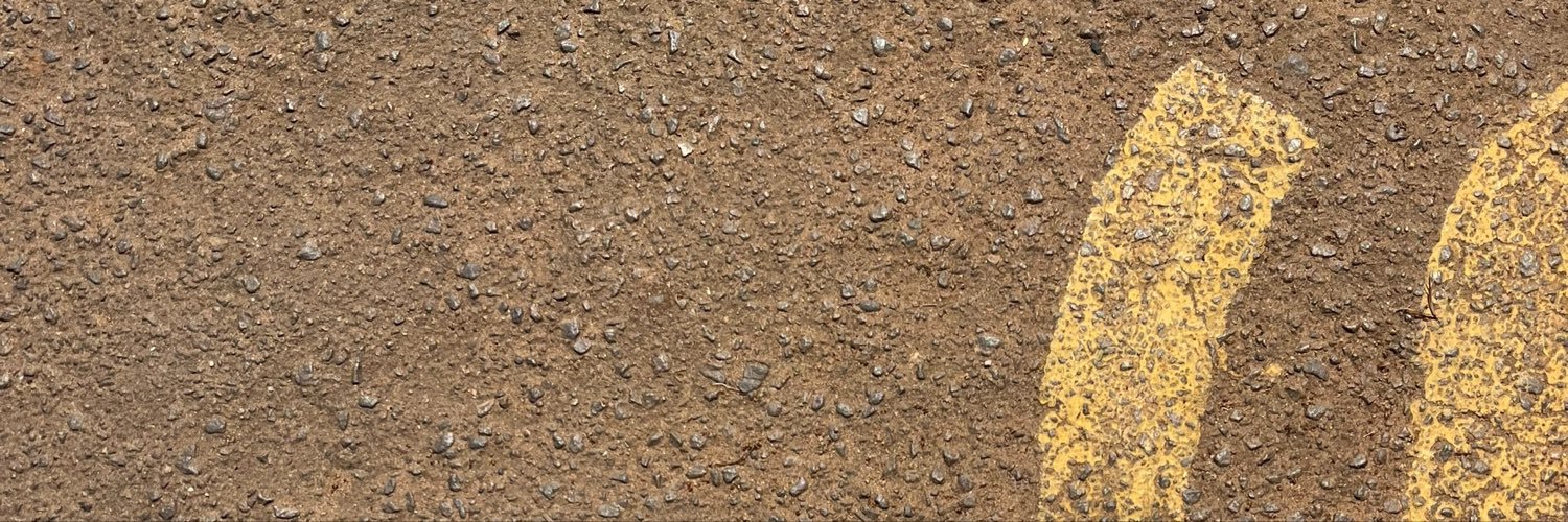 Karinasmileyy's profile banner image