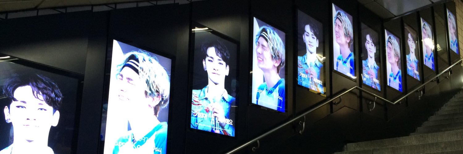 0228lily's profile banner image