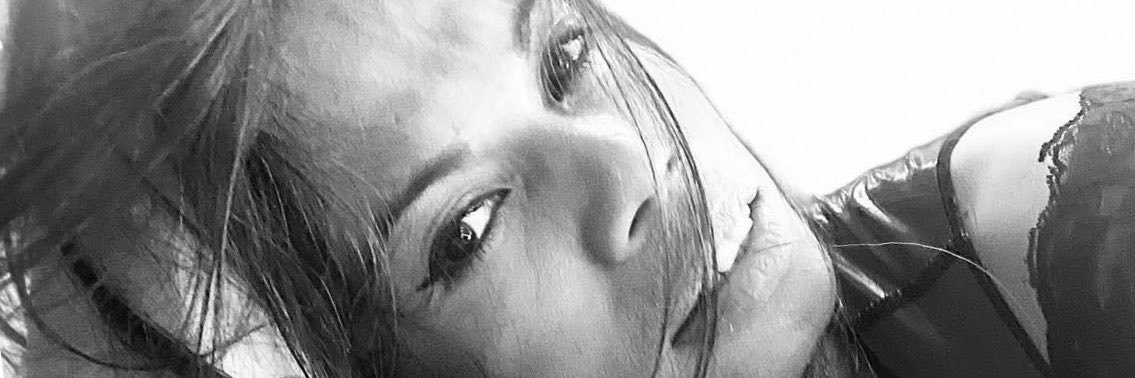 kimwilddk82's profile banner image