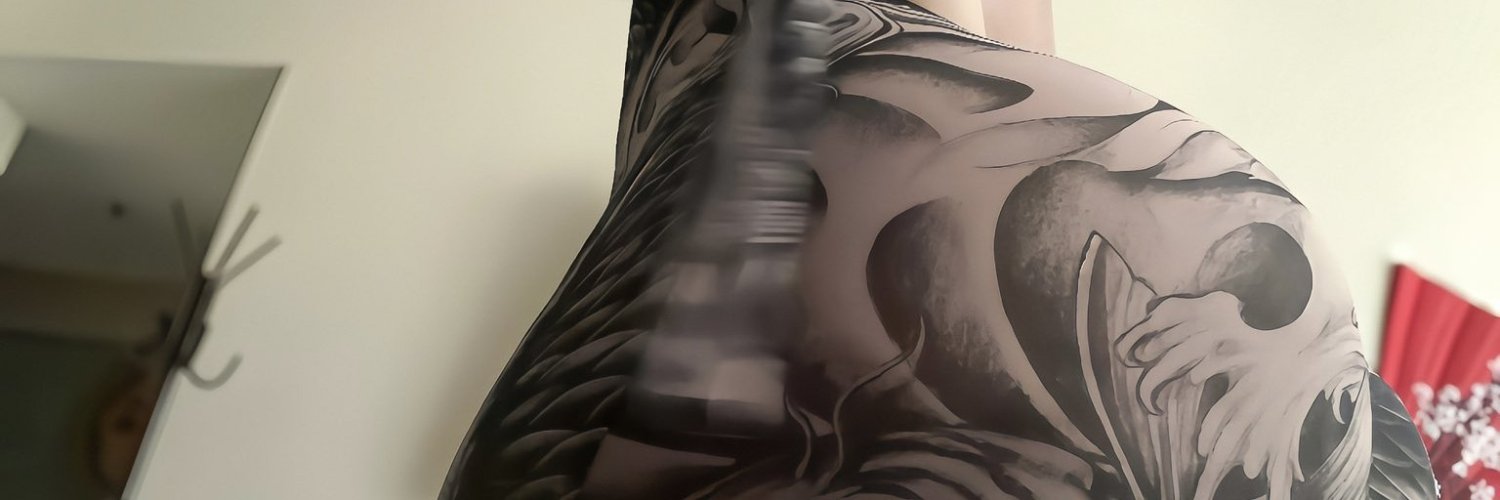 QueenU00's profile banner image
