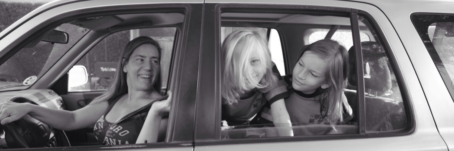 leavelez's profile banner image