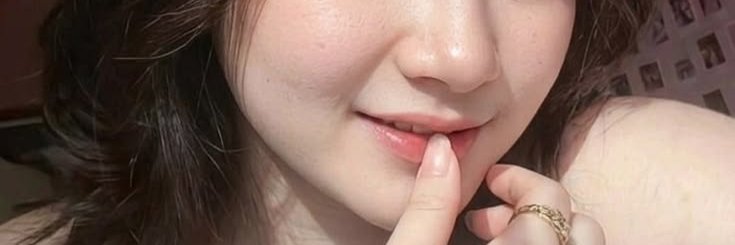 cikamomoo72's profile banner image
