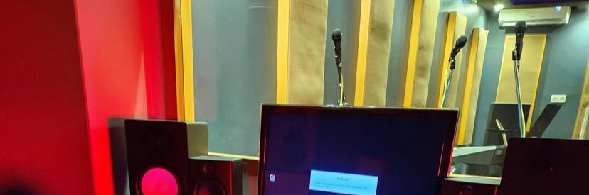 official_qarmoo's profile banner image