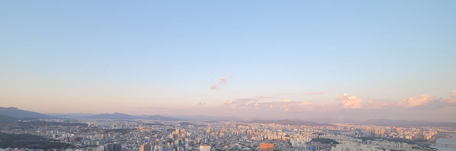 Vic⁷ 🌸 banner
