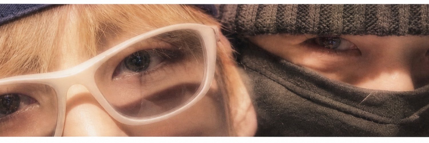 thvsonhye's profile banner image