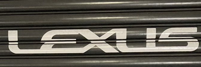 レクサス・イェン banner