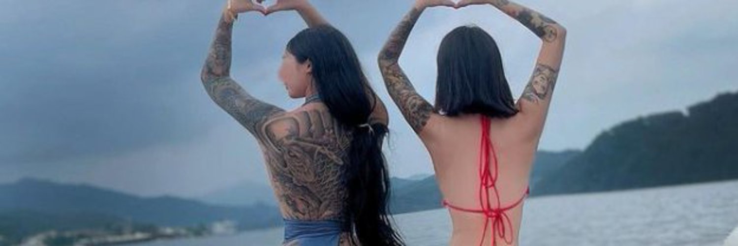 LinseyHalljtnn's profile banner image