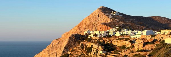 Isabelle_Broom Profile Banner