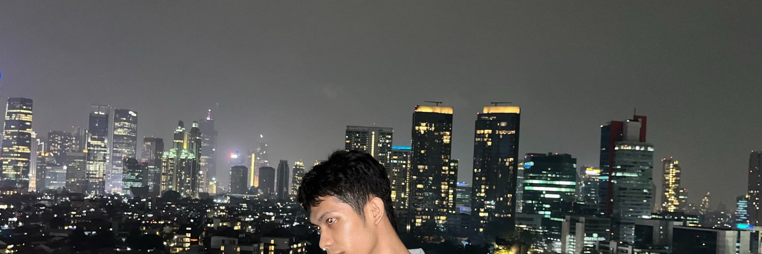 qustew's profile banner image