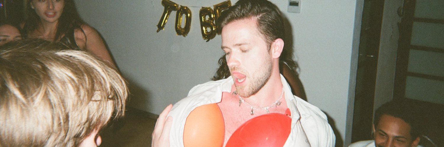 williamisonline's profile banner image