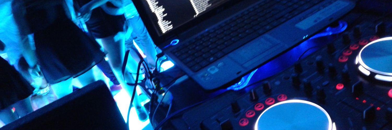NICOLOVECCHIO's profile banner image