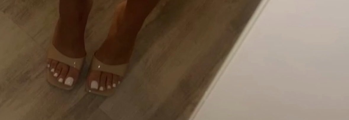 Ladyyyyy45's profile banner image