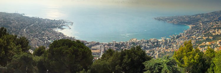 FarahChehab's profile banner image