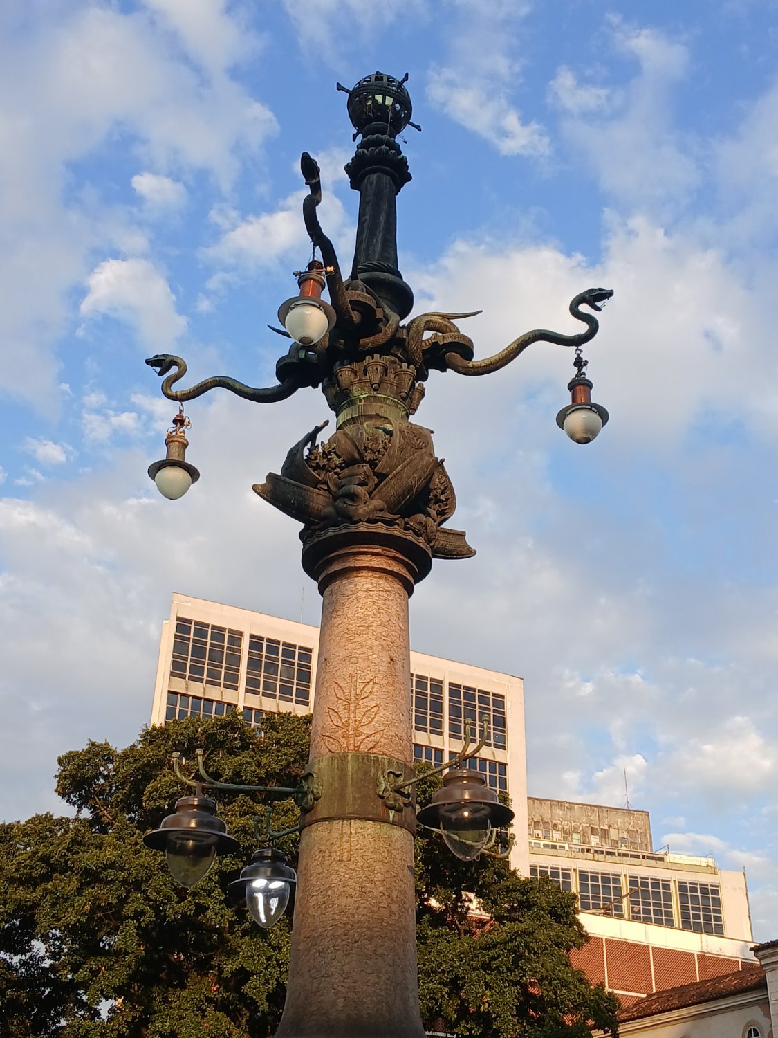 perezresi's profile banner image