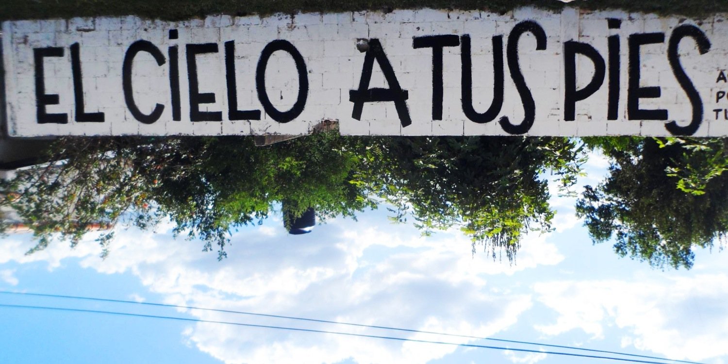 EM banner