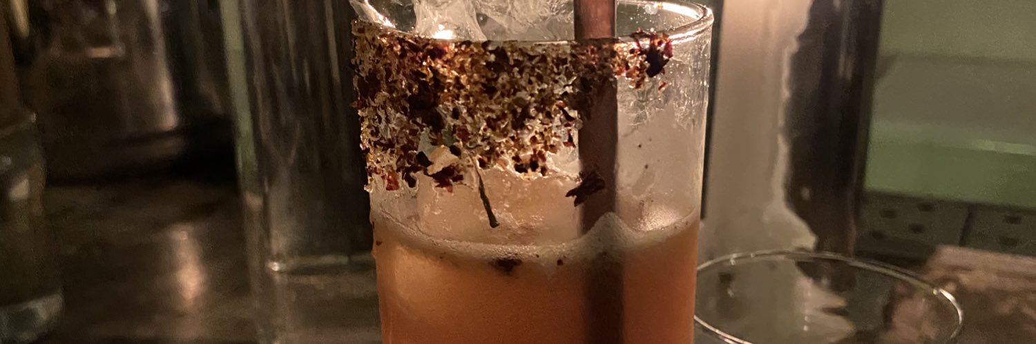 Denys(💙,🧡) banner