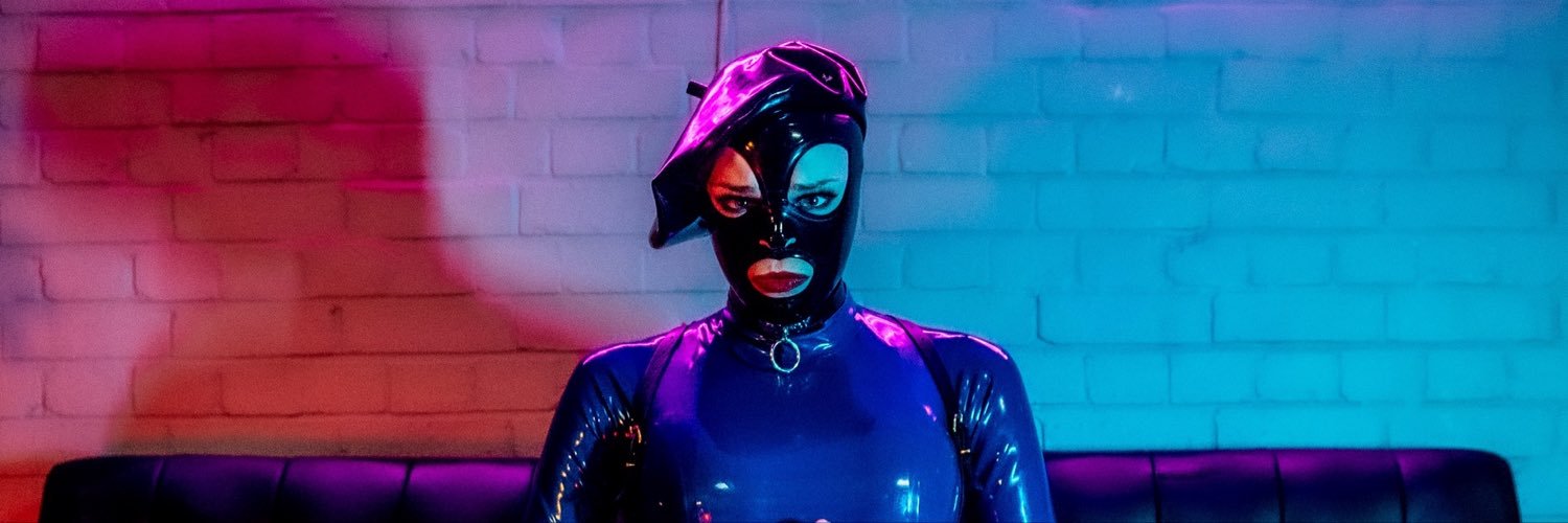 Lizzy_Latex's profile banner image