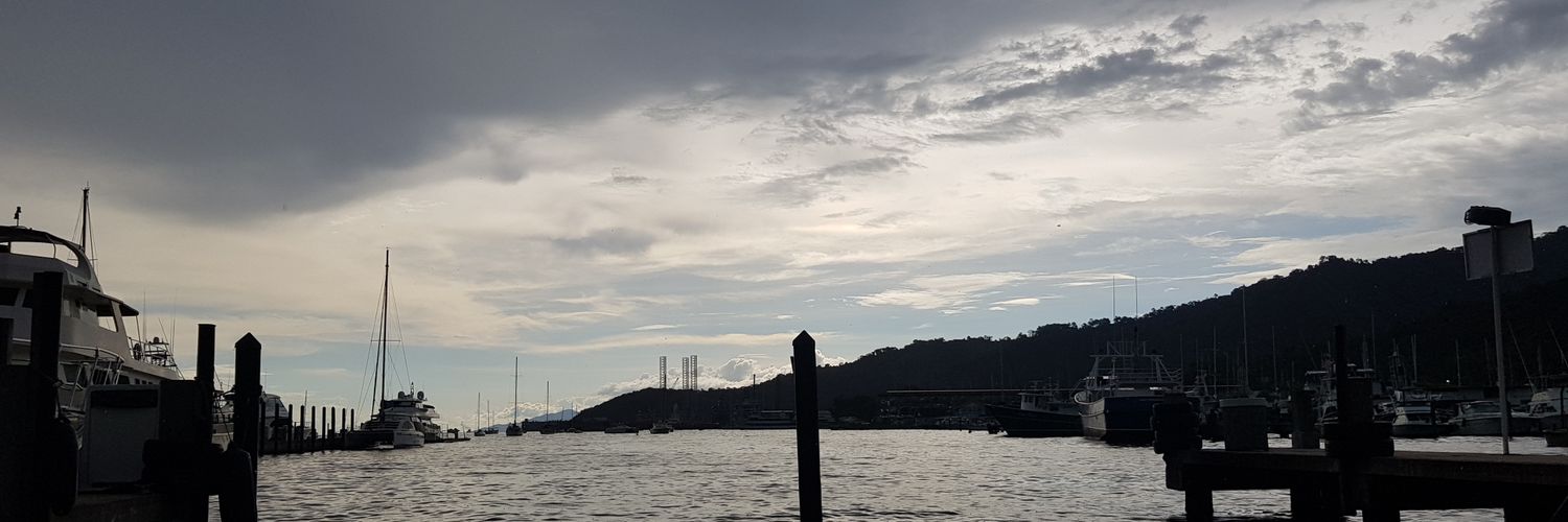 estefoliveros's profile banner image
