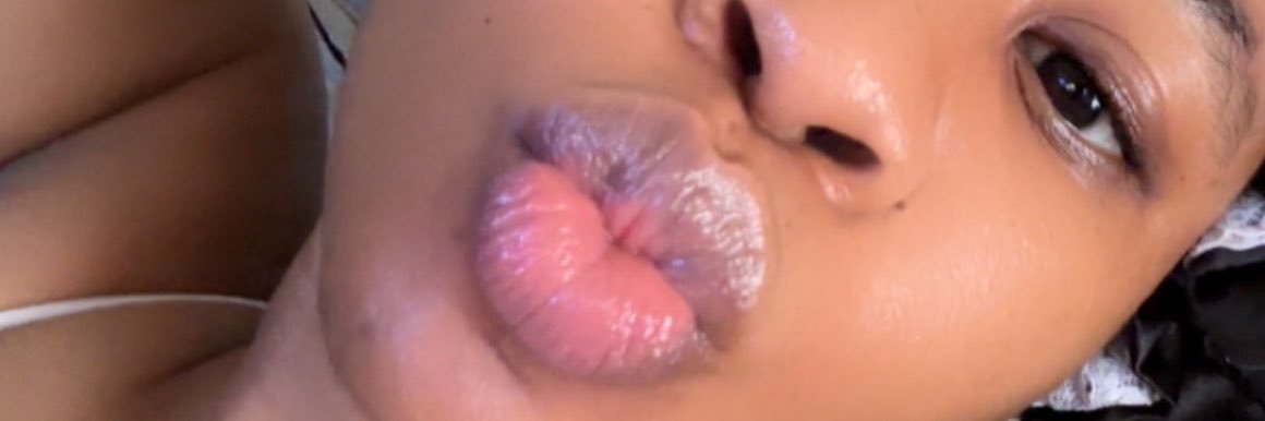 ByRoselyn_'s profile banner image