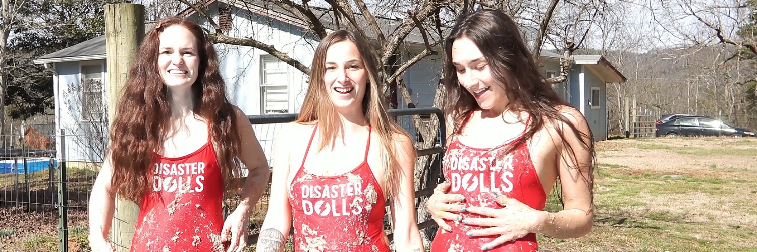 XDisasterDollsX's profile banner image