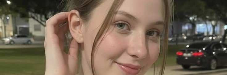 AvaRoseve's profile banner image